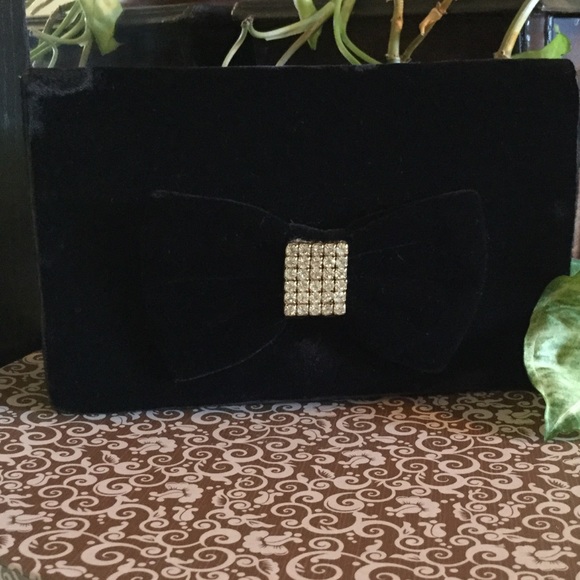 Vintage 1980’s Black Velvet Clutch / Shoulder bag - Picture 1 of 5